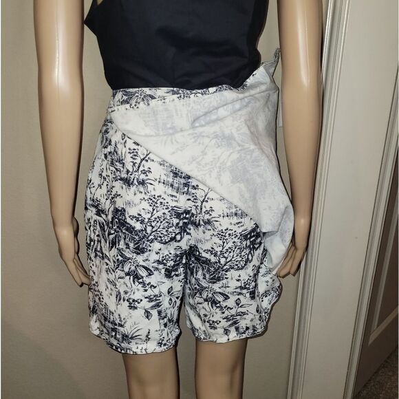 David N Sport Knee Length Graphic Print A-Line skort. - Picture 5 of 14